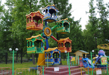 Парк аттракционов на Онежской набережной