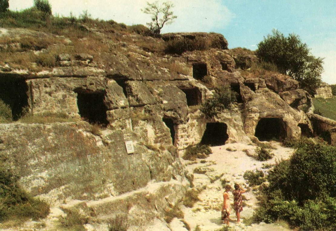 Музей археологии и «пещерных городов»