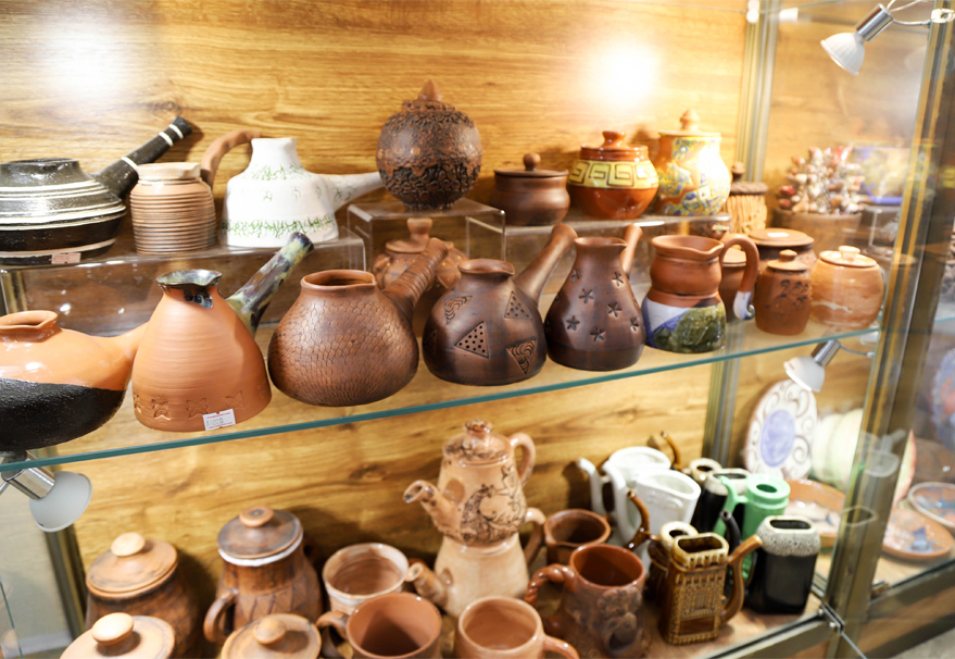 Магазин сувениров и подарков "Крымский дворик"