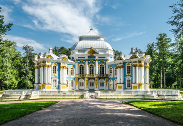 ЭКСКУРСИЯ В ПУШКИН (ЦАРСКОЕ СЕЛО). ЕКАТЕРИНИНСКИЙ ДВОРЕЦ, ПАРК, ЯНТАРНАЯ КОМНАТА