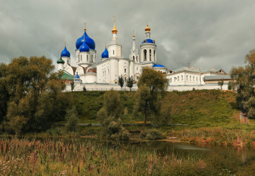 Золотое кольцо из Санкт-Петербурга: Санкт-Петербург – Вышний Волочёк – Тверь – Сергиев Посад – Переславль-Залесский – Ростов Великий – Ярославль – Кострома – Плёс – Суздаль – Владимир – Боголюбово