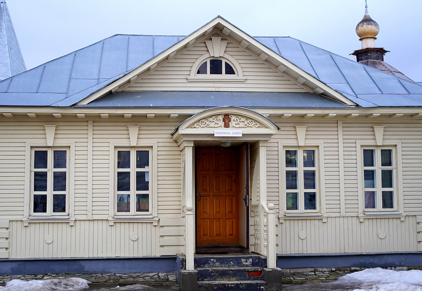 Церковная лавка Свято-Благовещенского монастыря