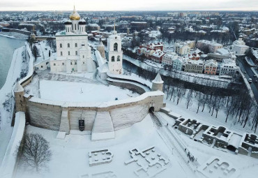 Тур в Псков на Рождество на 2 дня. Пушкинские Горы - Псков - Изборск - Печоры