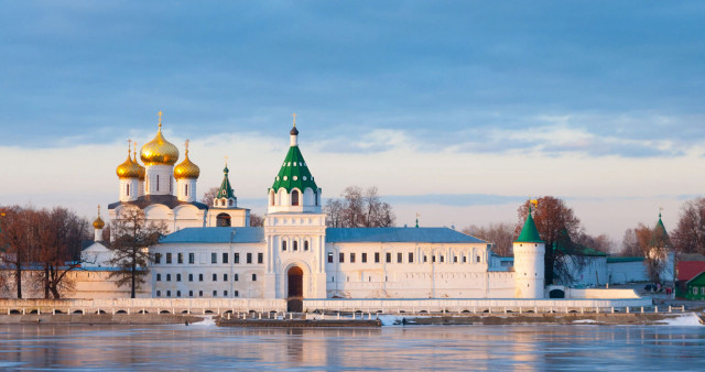 Кострома полна чудес на новогодние праздники. Москва - Кострома - Сумароково.