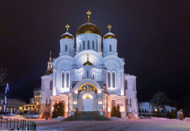 Новогодний парадиз. Санкт-Петербург - Гатчина - Кронштадт - Петергоф.