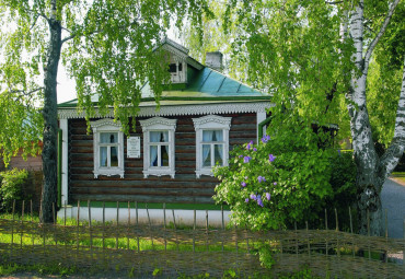 Поэт. Писатель. Драматург. Москва - Константиново - Рязань - Тула - Ясная Поляна - Мелихово - Чехов.