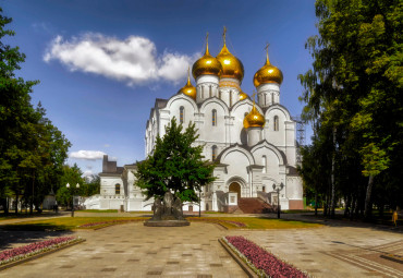 Северо-Восточная Русь. Москва – Сергиев Посад – Переславль-Залесский – Ростов Великий – Ярославль – Кострома – Суздаль.