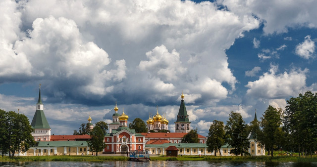 Господин Великий Новгород. Москва ‒ Вышний Волочек – Валдай – Великий Новгород.