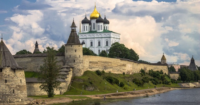 В Псков на Ласточке. Псков - Изборск - Печоры (2 дня)