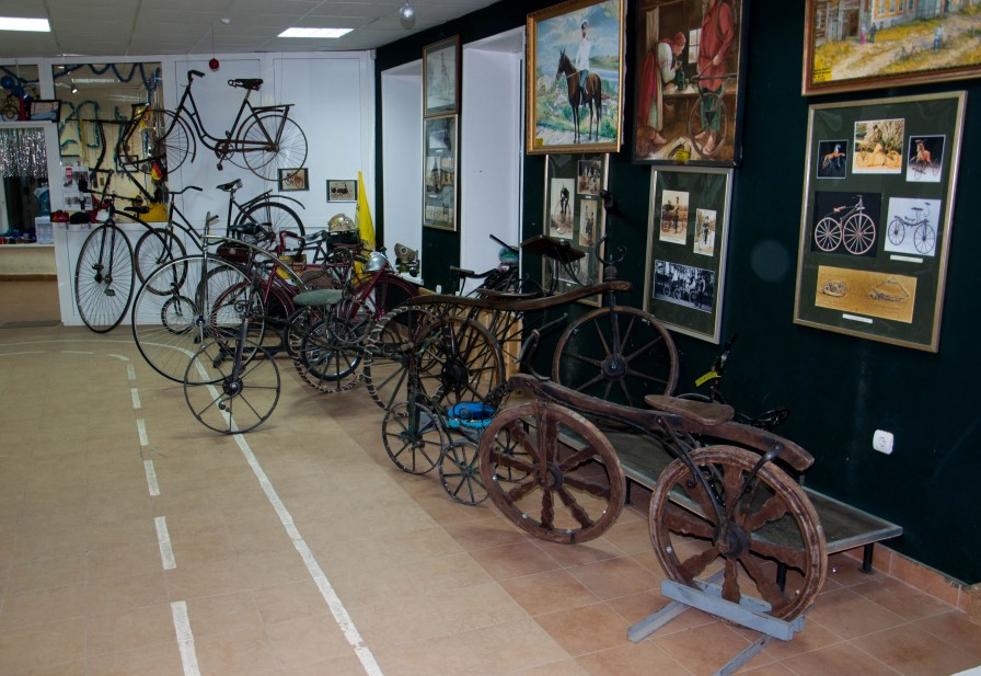 Арсенал необычных велосипедов "СамокатЪ"