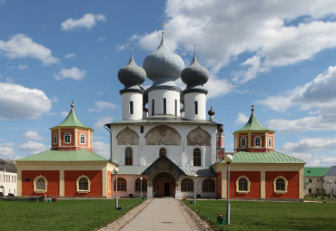 Гостеприимство Русского Севера. Санкт-Петербург - Тихвин - Череповец - Кириллов - Ферапонтово (монастырь с фресками Дионисия) - Вологда - Рыбинск - Тутаев - Углич - Мартыново - Мышкин