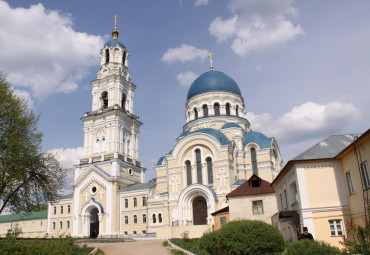 Долина святых родников. Москва - Калуга - Ермолино - Спас-Загорье - с. им. Льва Толстого -