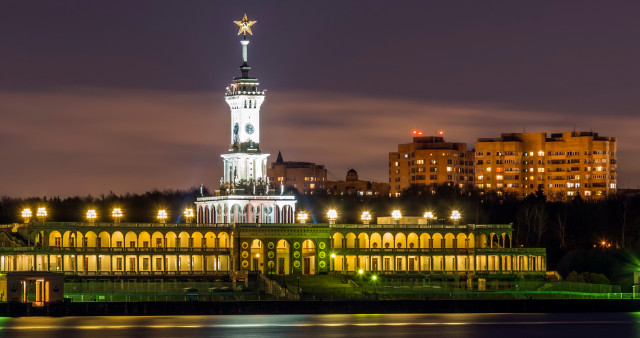 Северный Речной вокзал. Дворец и порт пяти морей. Москва