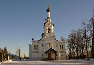 Круиз в царское село к храму Белый лебедь. Москва