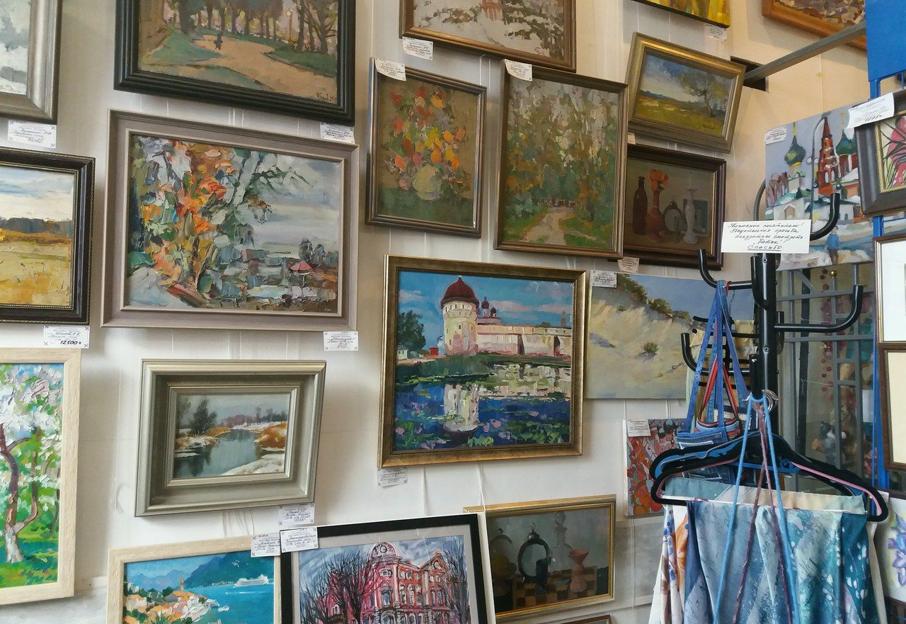 Художественный салон