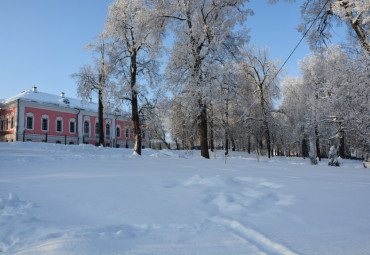 Усадьба «Лопасня-Зачатьевское»