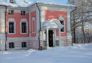Усадьба «Лопасня-Зачатьевское»