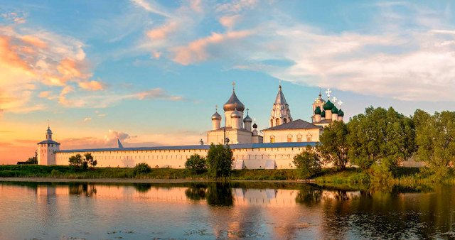 Переславль-Залесский - Ростов Великий - Кострома - Плес. Москва.