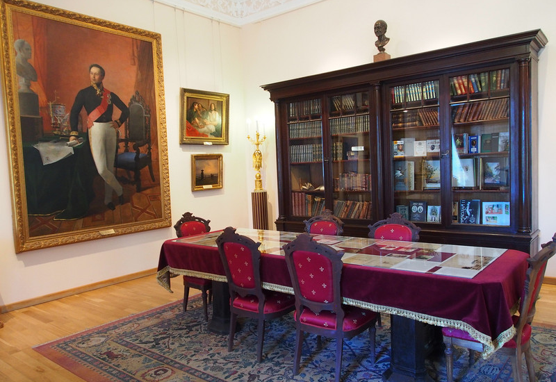 Губернаторский дом