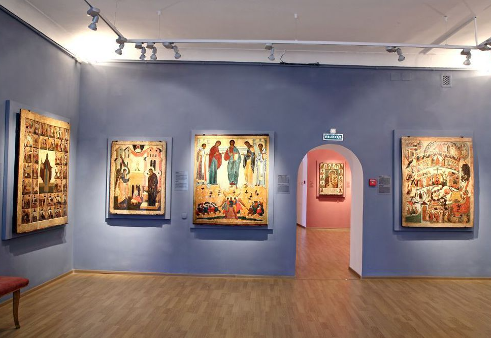 Митрополичьи палаты