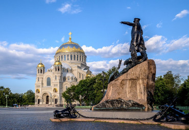 Майские праздники в Санкт-Петербурге. Москва - Санкт-Петербург - Петергоф - Кронштадт.