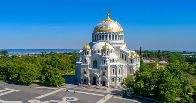 Лето в Санкт-Петербурге. Москва - Санкт-Петербург - Петергоф - Кронштадт.