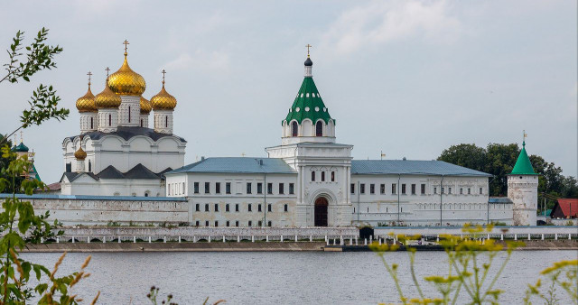 Золотое кольцо Руси. Москва - Сергиев Посад - Переславль-Залесский - Ростов Великий - Ярославль - Кострома - Иваново - Суздаль - Владимир