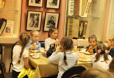 Музыкальное чаепитие в музее русской гармоники