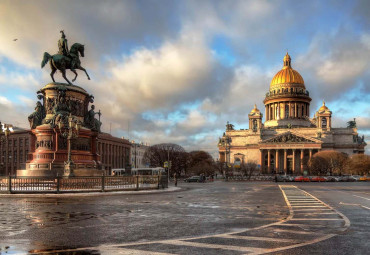 ГОРОД НАД ВОЛЬНОЙ НЕВОЙ. Санкт-Петербург - Петергоф.