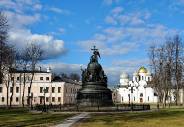 "Дорогой Императоров". Петербург - Петергоф - Ломоносов - Великий Новгород.