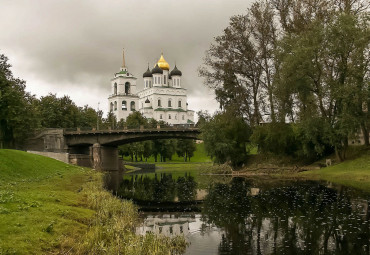 "Великий Новгород – Псков". Изборск – Печоры – Пушкинские горы.