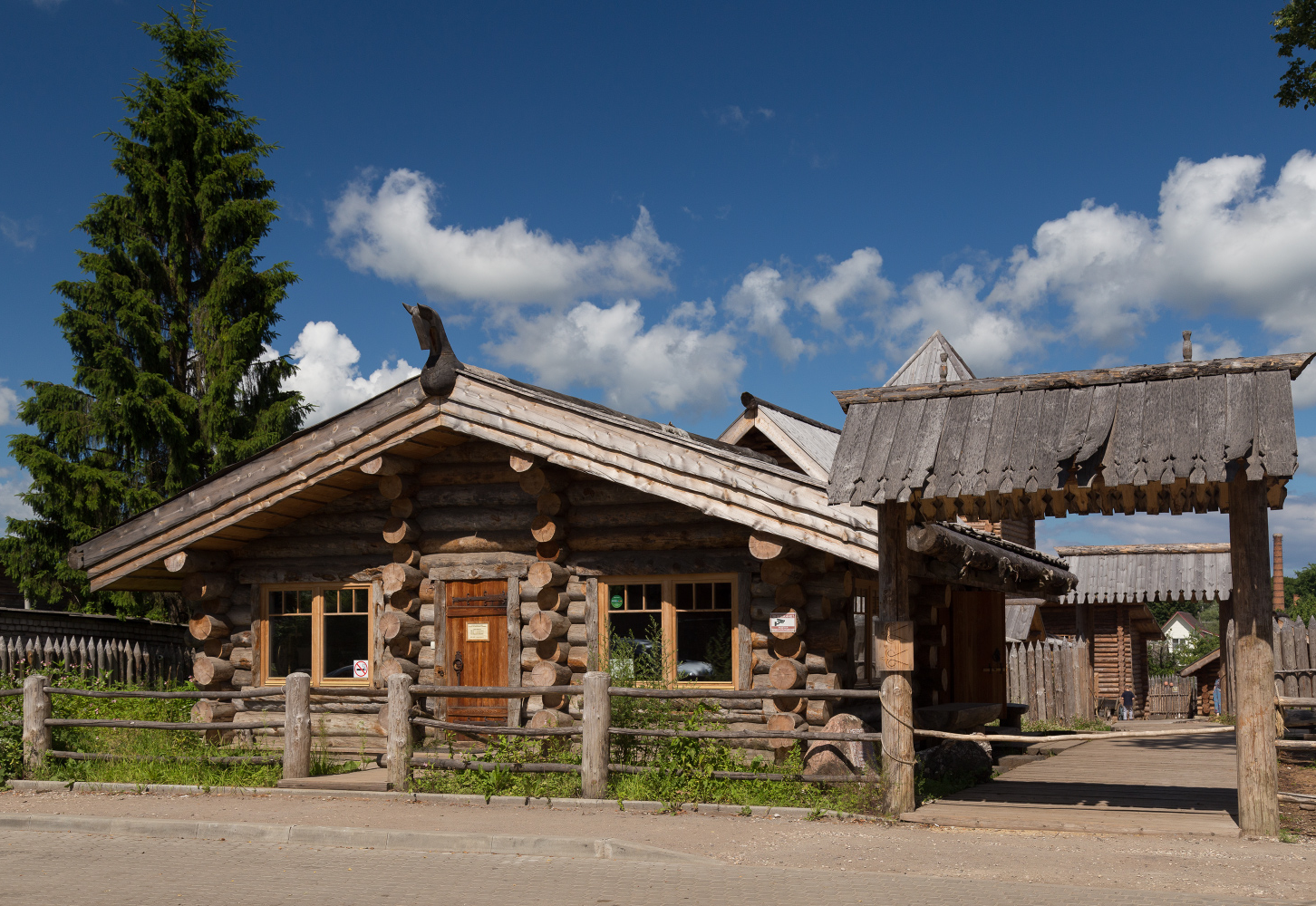 Усадьба средневекового рушанина