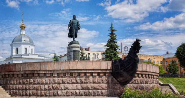 Государева дорога. Середниково-Солнечногорск-Шахматово-Клин-Завидово-Тверь-Торжок-Вышний Волочек -Куженкино-Крестцы-Валдай - Великий Новгород - Марьино - Тосно - Гатчина - Санкт-Петербург