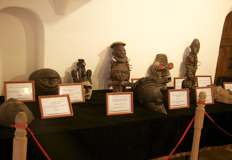 Клуб-Музей-Лекторий «Маски и фигуры мира»