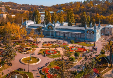 Экскурсионный тур «Осенний поцелуй». Минеральные Воды - Железноводск - Архыз - Теберда - Домбай - Кисловодск - Чегем - Пятигорск.