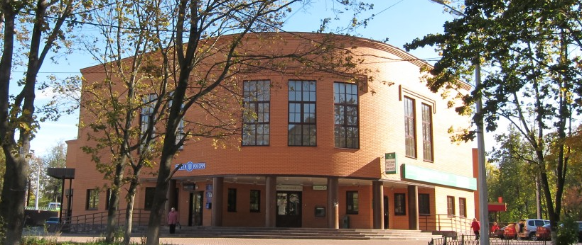 Выставочный зал им. Ю.В. Карапаева