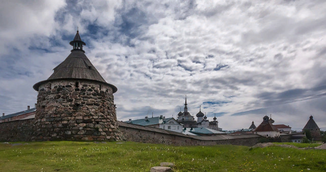 Соловки для туристов из Санкт-Петербурга. Кемь - Рабочеостровск - Соловецкий.