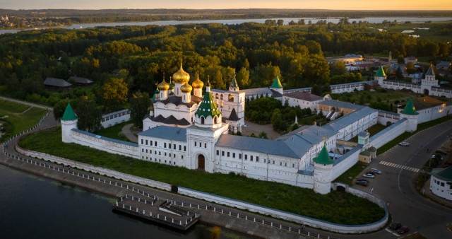 Легендарная Русь. Москва - Переславль-Залесский - Ростов Великий – Ярославль – Кострома.