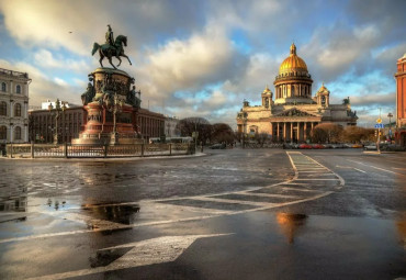 Львы стерегут город.  Для родителей с детьми! Санкт-Петербург - Петергоф.