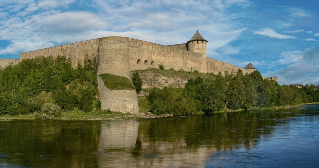 Серебряное ожерелье России. Санкт-Петербург - Петергоф - Кингисепп - Ивангород.