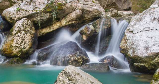 Трекинг Агурские водопады и Орлиные скалы. Сочи.