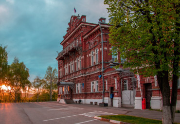 К хозяйке Медной Горы: сказы старого Урала. Москва - Пермь - Кунгур - Усолье - Соликамск - Каменный город - Чусовой - Лысьва - Москва