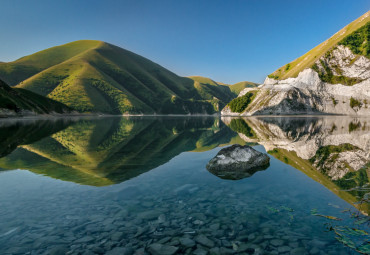 Истории и легенды Кавказа. Минеральные Воды - Кисловодск - Архыз - Пятигорск - Нальчик - Приэльбрусье - Стур-Дигора - Владикавказ - Армхи - Магас - Назрань - Грозный.