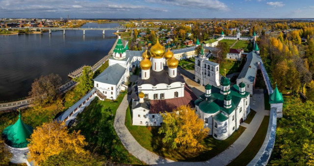 Кострома полна чудес. Москва – Кострома - Сумароково - Москва