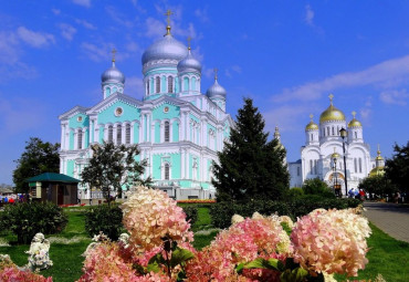 По Нижегородскому краю. Нижний Новгород - Дивеево - Арзамас - Городец - Нижний Новгород