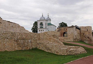 Псков - Великий Новгород. Изборск - Печоры - Пушкинские горы - Москва.