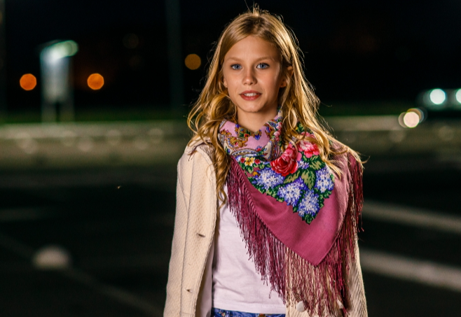 фирменный магазин "Павловопосадские платки" в Угличе