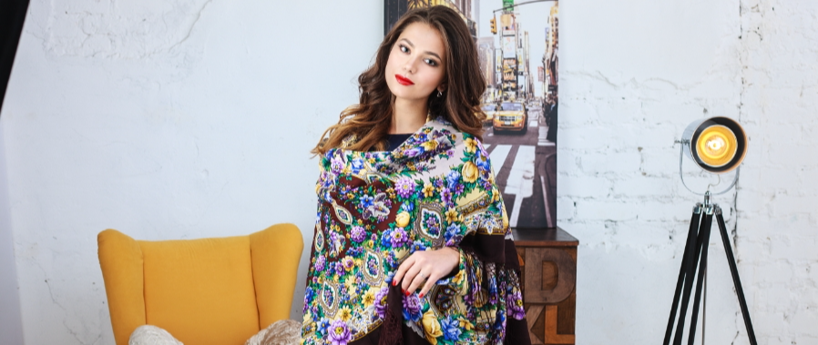 фирменный магазин "Павловопосадские платки" в Пскове