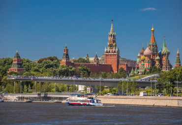 Вдоль тихих берегов Москвы.