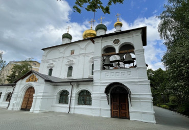 Возрожденная святыня - Сретенский монастырь. Москва.